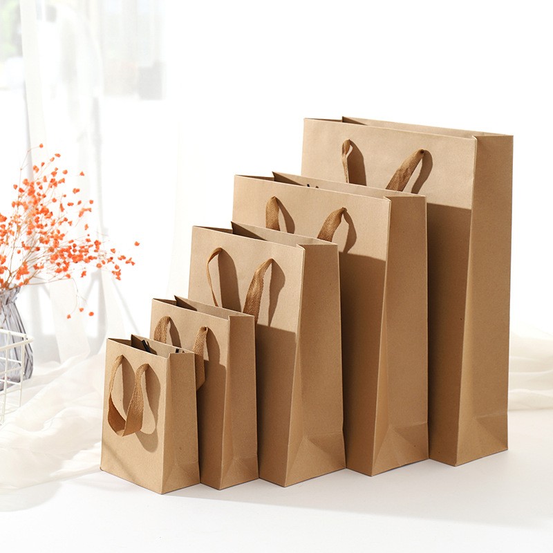 Customized logo paper bag fashion shopping recycled kraft paper bags
