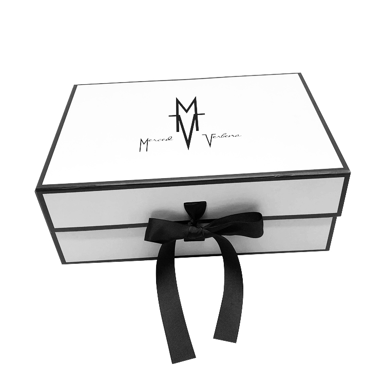 Recycled magnetic cardboard folding clothing paper boxes packaging with ribbon