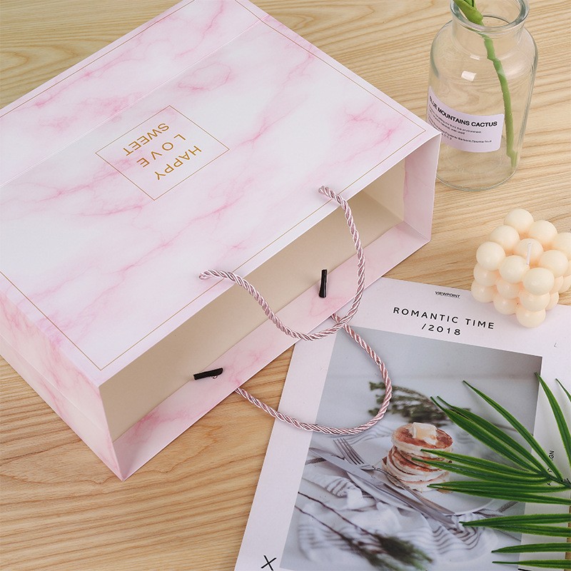 Wholesale Luxury Custom Printing Pink Shopping Packaging Small Paper Gift Bag With Your Own Logo