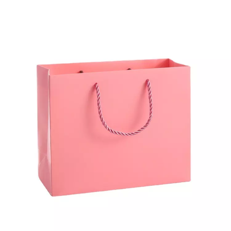 Wholesale Customized Logo Luxury Gift Shopping Paper Bags With Twisted Handles